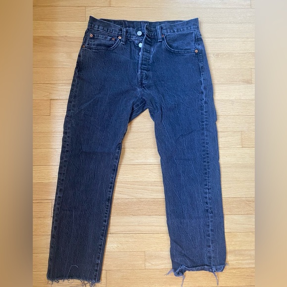 Levi’s 501 dark wash jeans - Picture 4 of 5